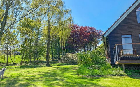Nella - 1.2Km from the Sea: Hütte, Zuhause, Haus, Dach, Veranda, Estate, Abstellgleis, Gartenbauten, Bauernhaus, Garten