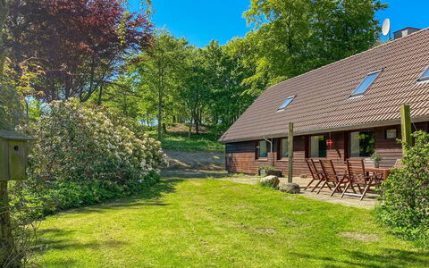 Nella - 1.2Km from the Sea: Hütte, Zuhause, Haus, Dach, Veranda, Estate, Abstellgleis, Gartenbauten, Bauernhaus, Garten