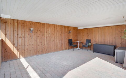Bitta - 500M from the Sea: Möbel, Interior Design, Stuhl, Flooring, Tabelle, Resort, Fussboden, Decke, Zimmer, Eco Hotel