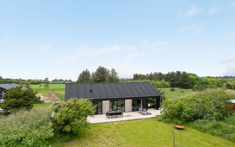 Odinkar - 1Km from the Sea: Pflanzengemeinschaft, Sonnenlicht, Krautige Pflanze, Garten, Plantage, Landwirtschaft, Bauernhof