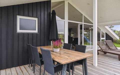 Herbiorn - 403M from the Sea: Flooring, Wand, Fussboden, Interior Design, Holz, Decke, Holzboden, Beleuchtung, Möbel, Laminatboden