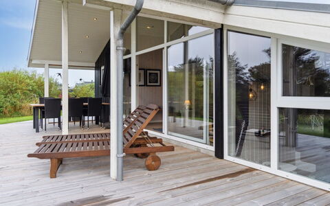 Herbiorn - 403M from the Sea: Flooring, Wand, Fussboden, Interior Design, Holz, Decke, Holzboden, Beleuchtung, Möbel, Laminatboden