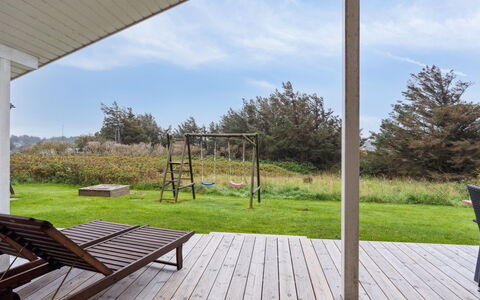 Herbiorn - 403M from the Sea: Flooring, Wand, Fussboden, Interior Design, Holz, Decke, Holzboden, Beleuchtung, Möbel, Laminatboden