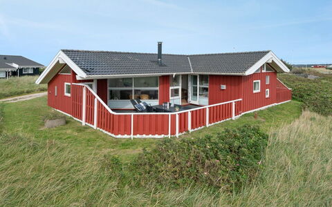 Lien - 160M from the Sea: Pflanzengemeinschaft, Sonnenlicht, Krautige Pflanze, Garten, Plantage, Landwirtschaft, Bauernhof