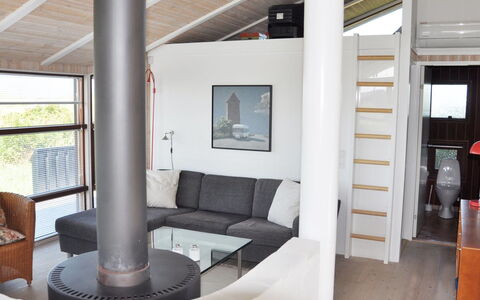 Sigvalda - 250M from the Sea: Holz, Interior Design, Flooring, Decke, Fussboden, Möbel, Wohnzimmer, Zimmer, Holzboden, Stuhl