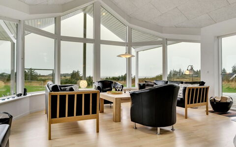 Swarthofthi - 1.5Km from the Sea: Interior Design, Decke, Holz, Flooring, Fussboden, Möbel, Stuhl, Wohnzimmer, Zuhause, Zimmer