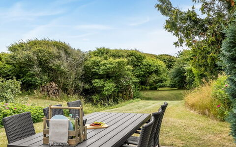 Sorja - 420M from the Sea: Möbel, Gartenmöbel, Tabelle, Tisch Im Freien, Küche & Esszimmer Tisch, Stuhl, Terrasse, Holzbeize, Garten, Hartholz