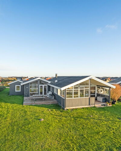 Ailika - 300M from the Sea