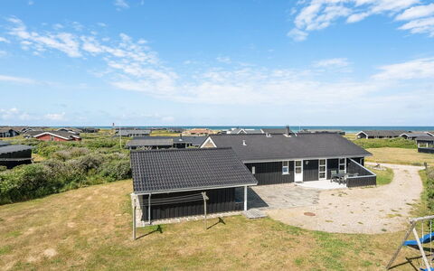 Lex - 150M from the Sea: Interior Design, Decke, Wohnung, Flooring, Möbel, Fussboden, Zimmer, Beleuchtung, Zuhause, Couch
