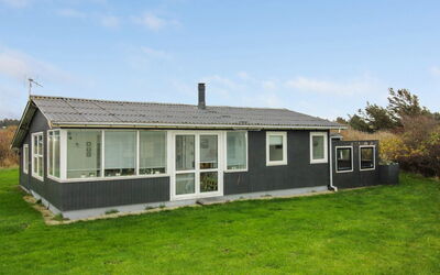Edvin - 400M from the Sea