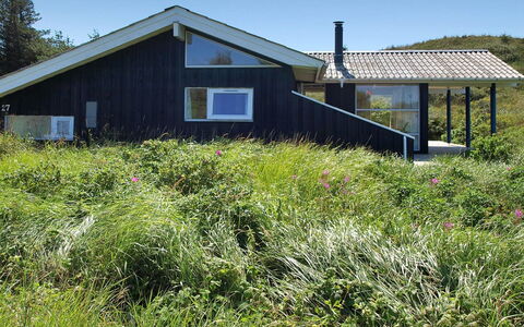Wilma - 400M from the Sea: Holz, Dach, Die Architektur, Zuhause, Haus, Hütte, Abstellgleis, Hartholz, Steigung, Estate