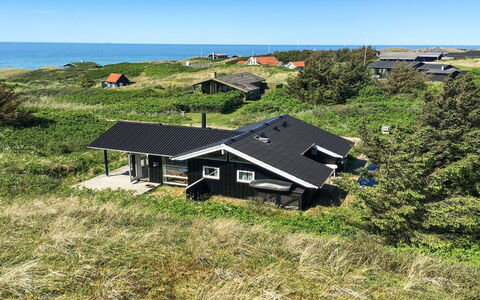 Wilma - 400M from the Sea: Holz, Dach, Die Architektur, Zuhause, Haus, Hütte, Abstellgleis, Hartholz, Steigung, Estate