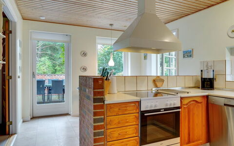 Maksimilian - 1.5Km from the Sea: Flooring, Interior Design, Fussboden, Countertop, Holz, Küche, Decke, Cabinetry, Light Fixture, Möbel