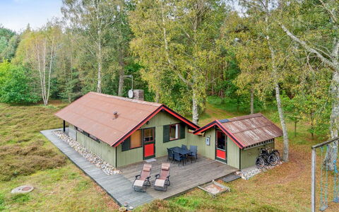 Esteri - 800M from the Sea: Haus, Hütte, Zuhause, Ländliches Gebiet, Gartenbauten, Blockhaus, Abstellgleis, Schuppen, Garten, Bauernhaus