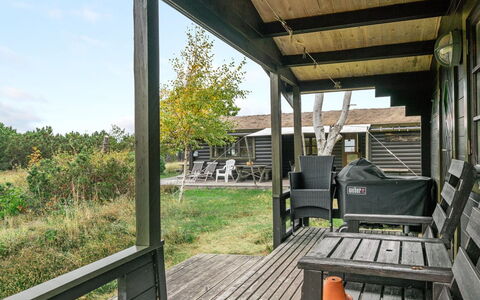 Gorjan - 300M from the Sea: Holz, Veranda, Möbel, Tür, Gartenmöbel, Hartholz, Hütte, Deck, Schatten, Hinterhof