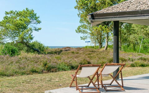 Wimar - 200M from the Sea: Holz, Zuhause, Veranda, Deck, Hartholz, Dach, Holzbeize, Holzboden, Eco Hotel