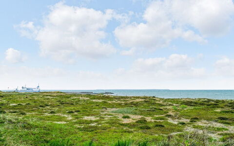 Djuna - 200M from the Sea: Himmel, Blau, Daytime, Grün, Wolke, Horizont, Natürlichen Umgebung, Vegetation, Ökoregion, Wiese
