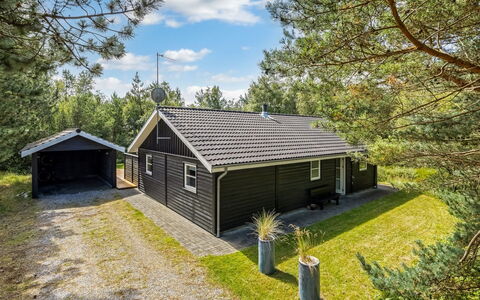 Filimena - 350M from the Sea: Holz, Zuhause, Veranda, Deck, Hartholz, Dach, Holzbeize, Holzboden, Eco Hotel