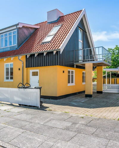 Elnara - 900M from the Sea