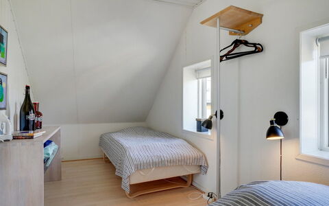 Naina - 200M from the Sea: Möbel, Interior Design, Wand, Flooring, Fussboden, Holz, Decke, Schlafzimmer, Light Fixture, Bett