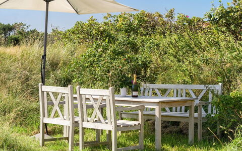 Jantje - 500M from the Sea: Möbel, Gartenmöbel, Tabelle, Stuhl, Tisch Im Freien, Schatten, Küche & Esszimmer Tisch, Garten, Terrasse, Hartholz