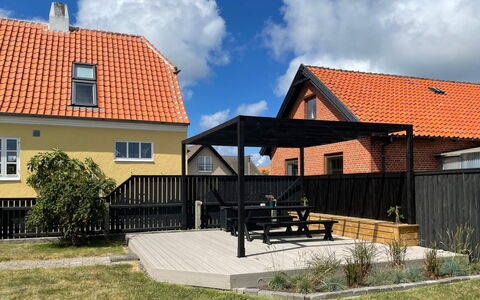Kätlin - 1.1Km from the Sea: Gras, Haus, Dach, Zuhause, Hütte, Strauch, Grundstueck, Ländliches Gebiet, Bauernhaus, Ground