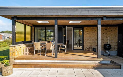 Villum - 700M from the Sea: Die Architektur, Dach, Zuhause, Verbundwerkstoff, Daylighting, Abstellgleis, Auffahrt