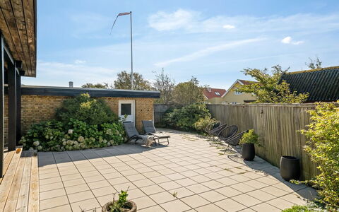 Villum - 700M from the Sea: Die Architektur, Dach, Zuhause, Verbundwerkstoff, Daylighting, Abstellgleis, Auffahrt