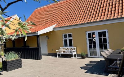 Gine - 1.5Km from the Sea