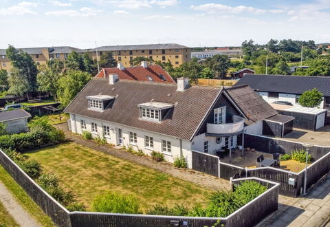 Canan - 1.6Km from the Sea: Gebäude, Dach, Wohngebiet, Haus, Zuhause, Grundstueck, Menschliche Siedlung, Estate, Vorort, Hütte