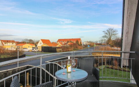 Gæsling - 1.6Km from the Sea: Zuhause, Wohngebiet, Haus, Hütte, Dach, Grundstueck, Abstellgleis, Garten, Estate, Rasen