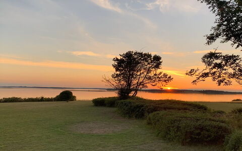 Iadrik - 85M to the Fjord: Himmel, Horizont, Wasservorräte, Natur, Sonnenuntergang, Afterglow, Dämmerung, Natürliche Landschaft, Sonnenaufgang, Landschaft