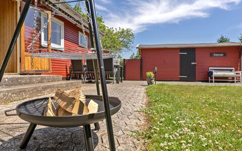 Hege - 450M from the Sea: Wohngebiet, Dach, Vorort, Auffahrt, Estate, Kamin