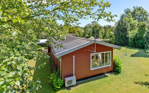 Hege - 450M from the Sea: Wohngebiet, Dach, Vorort, Auffahrt, Estate, Kamin