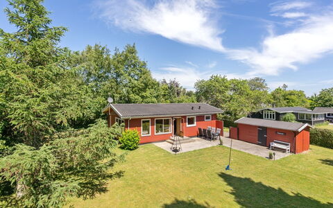 Hege - 450M from the Sea: Wohngebiet, Dach, Vorort, Auffahrt, Estate, Kamin