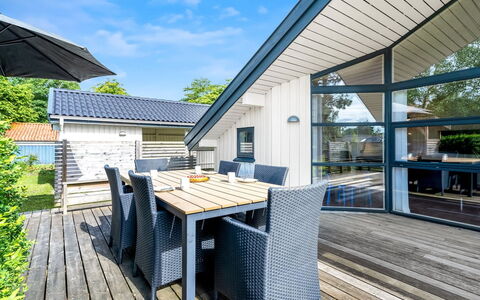 Truls - 800M from the Sea: Zuhause, Hütte, Veranda, Abstellgleis, Bauernhaus, Outdoor Struktur