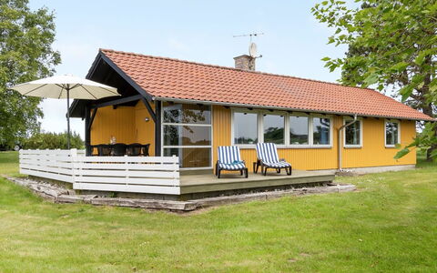 Janne - 400M from the Sea: Blau, Strauch, Hütte, Ground, Garten, Estate, Schatten, Landscaping, Bauernhaus, Eco Hotel
