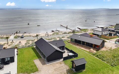 Eino - 30M from the Sea: Holz, Dach, Zuhause, Haus, Die Architektur, Abstellgleis, Grundstueck, Hütte, Schuppen, Gartenbauten