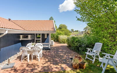 Bole - 400M from the Sea