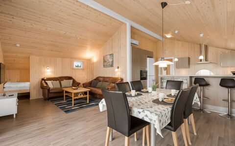 Clement - 500M to the Fjord: Holz, Zuhause, Hartholz, Decke, Holzboden, Holzbeize, Küche & Esszimmer Tisch, Hütte, Planke, Wohnzimmer