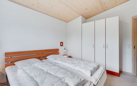 Rika - 525M to the Fjord: Interior Design, Holz, Decke, Flooring, Schlafzimmer, Bett, Fussboden, Zimmer, Möbel, Holzboden