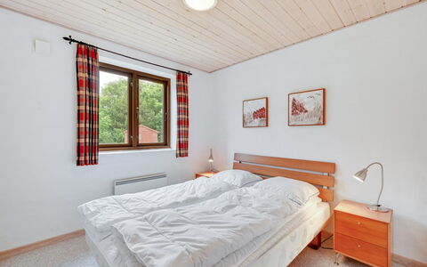 Rika - 525M to the Fjord: Holz, Bett, Schlafzimmer, Zuhause, Haus, Interior Design, Bettdecke, Bettrahmen, Möbel, Bedding