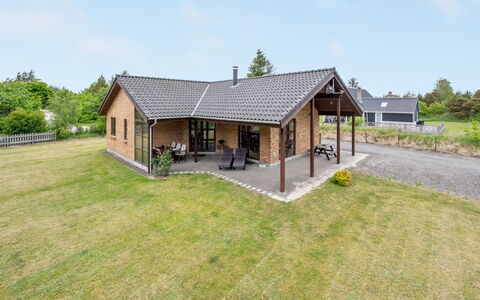 Rika - 525M to the Fjord: Dach, Haus, Zuhause, Hütte, Abstellgleis, Estate, Auffahrt, Gartenbauten, Garten, Schuppen
