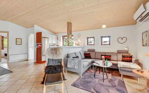 Rika - 525M to the Fjord: Dach, Haus, Zuhause, Hütte, Abstellgleis, Estate, Auffahrt, Gartenbauten, Garten, Schuppen