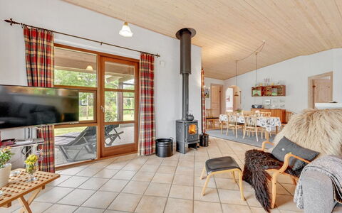 Rika - 525M to the Fjord: Dach, Haus, Zuhause, Hütte, Abstellgleis, Estate, Auffahrt, Gartenbauten, Garten, Schuppen