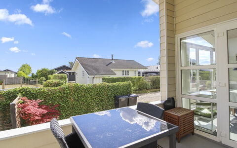 Emmik - 150M from the Sea: Zuhause, Hütte, Veranda, Abstellgleis, Bauernhaus, Outdoor Struktur