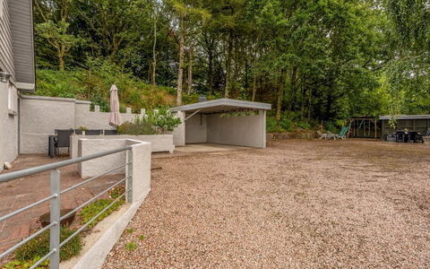 Simo - 250M from the Sea: Garten, Beton, Landscaping, Auffahrt, Estate, Schatten, Hinterhof, Garten, Walkway