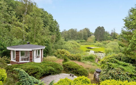 Rakita - 550M from the Sea: Dachdecken, Hütte, Haus, Dach, Zuhause, Bauernhaus, Hütte, Estate, Dorf