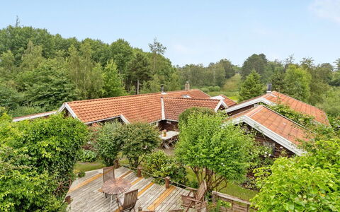 Rakita - 550M from the Sea: Dachdecken, Hütte, Haus, Dach, Zuhause, Bauernhaus, Hütte, Estate, Dorf
