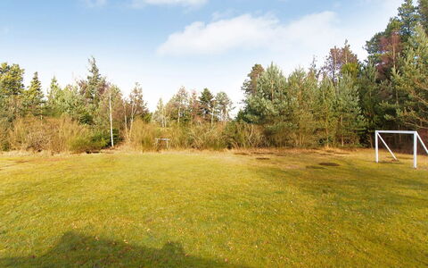 Axilen - 1Km from the Sea: Dach, Haus, Zuhause, Hütte, Abstellgleis, Estate, Auffahrt, Gartenbauten, Garten, Schuppen